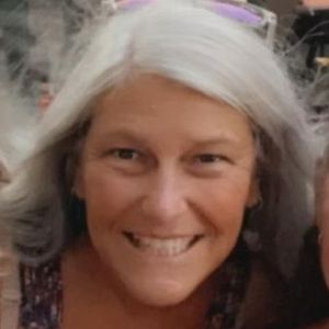 Meet your Posher, Carla